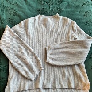 ☀️5 for 30☀️ Kaisely Cream Ribbed Crewneck Sweater
